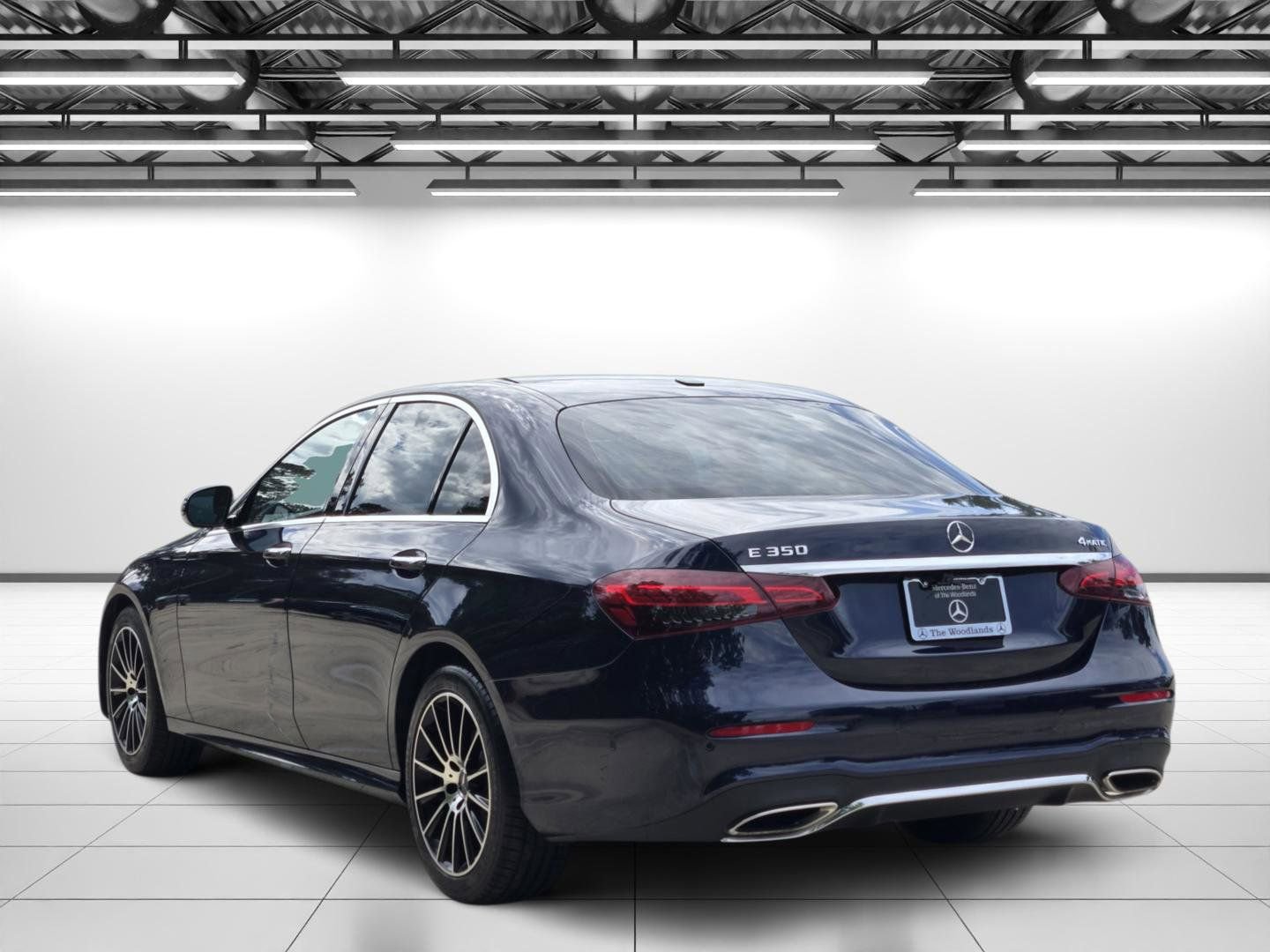 Used 2021 Mercedes-Benz E 350 4MATIC Sedan image 9