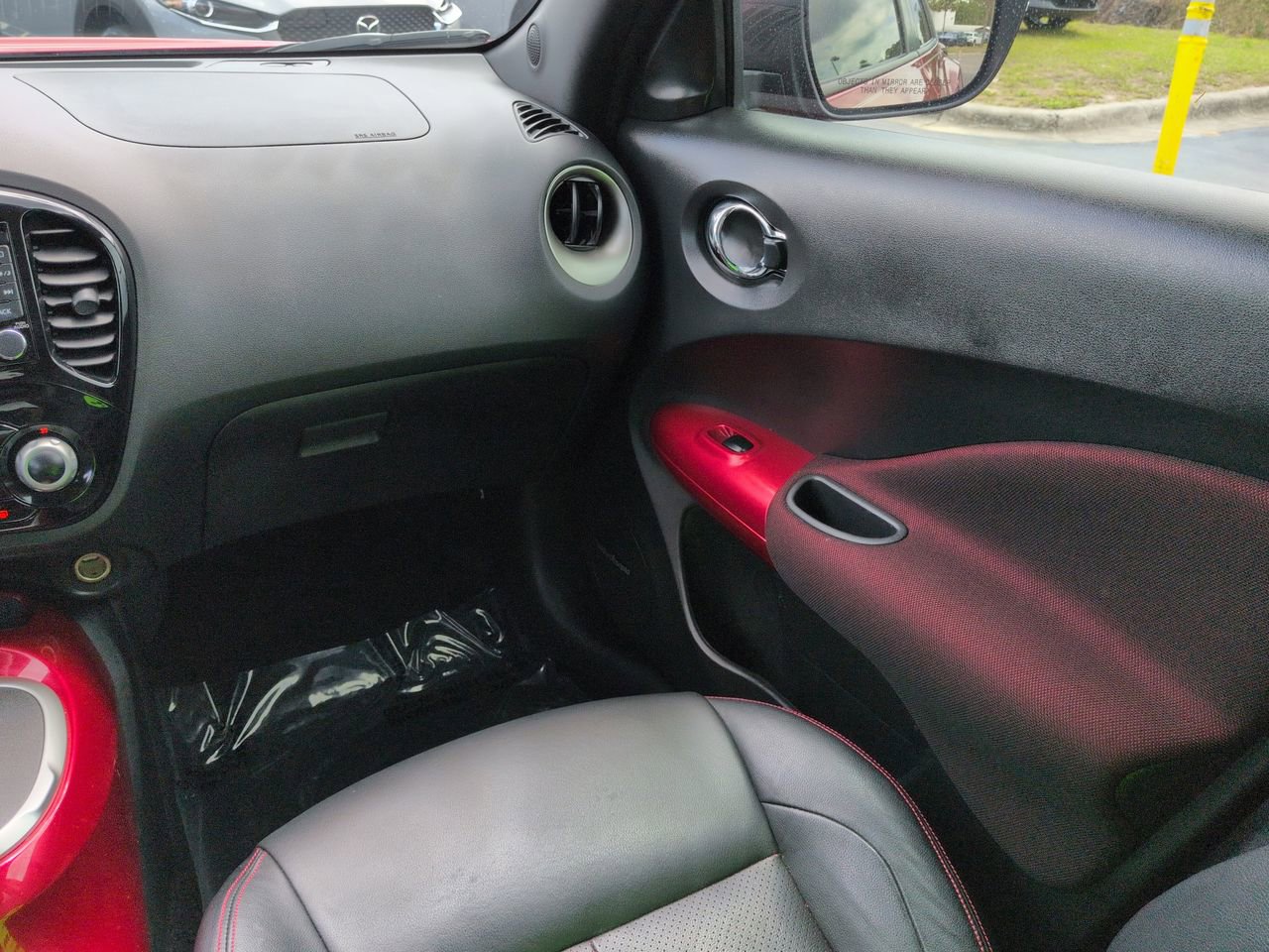Used 2015 Nissan Juke SL FWD image 17