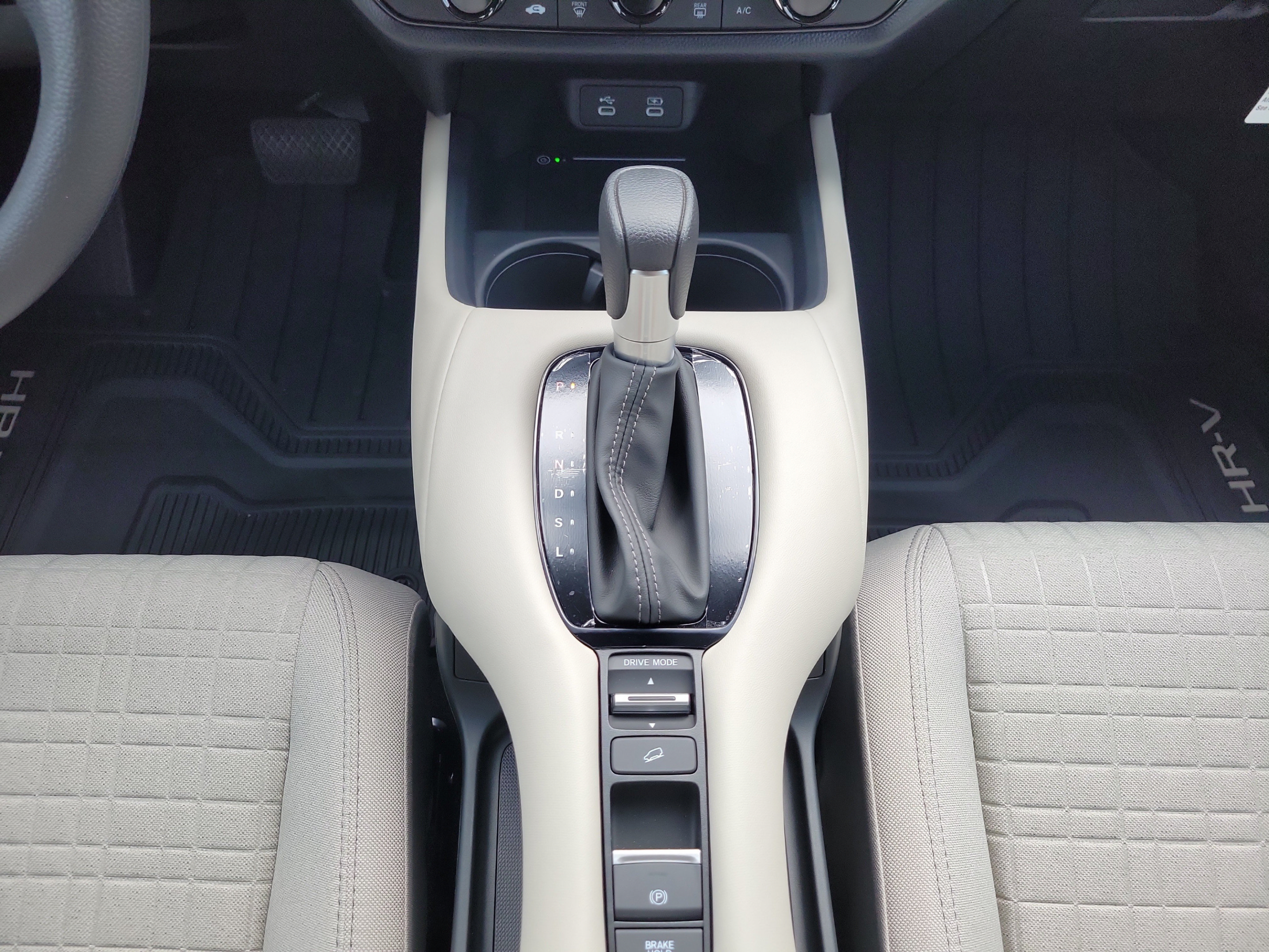 New 2027 Honda HR-V LX image 15