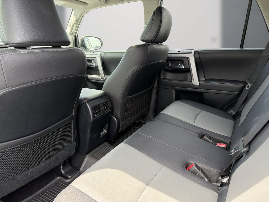 Used 2023 Toyota 4Runner SR5 Premium w/ Moonroof Package RWD image 15
