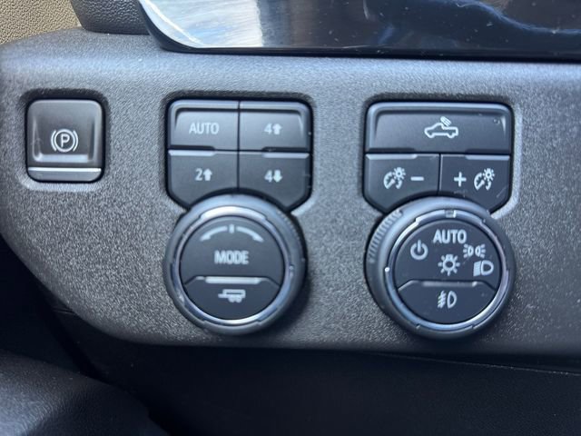 Used 2023 Chevrolet Silverado 1500 RST image 15