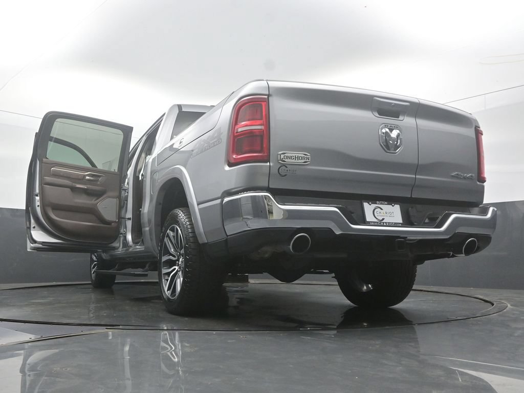 Used 2025 RAM 1500 Limited AWD/4WD image 62