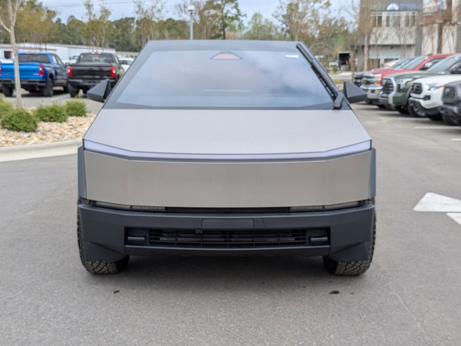 Used 2024 Tesla Cybertruck AWD Crew Cab image 8