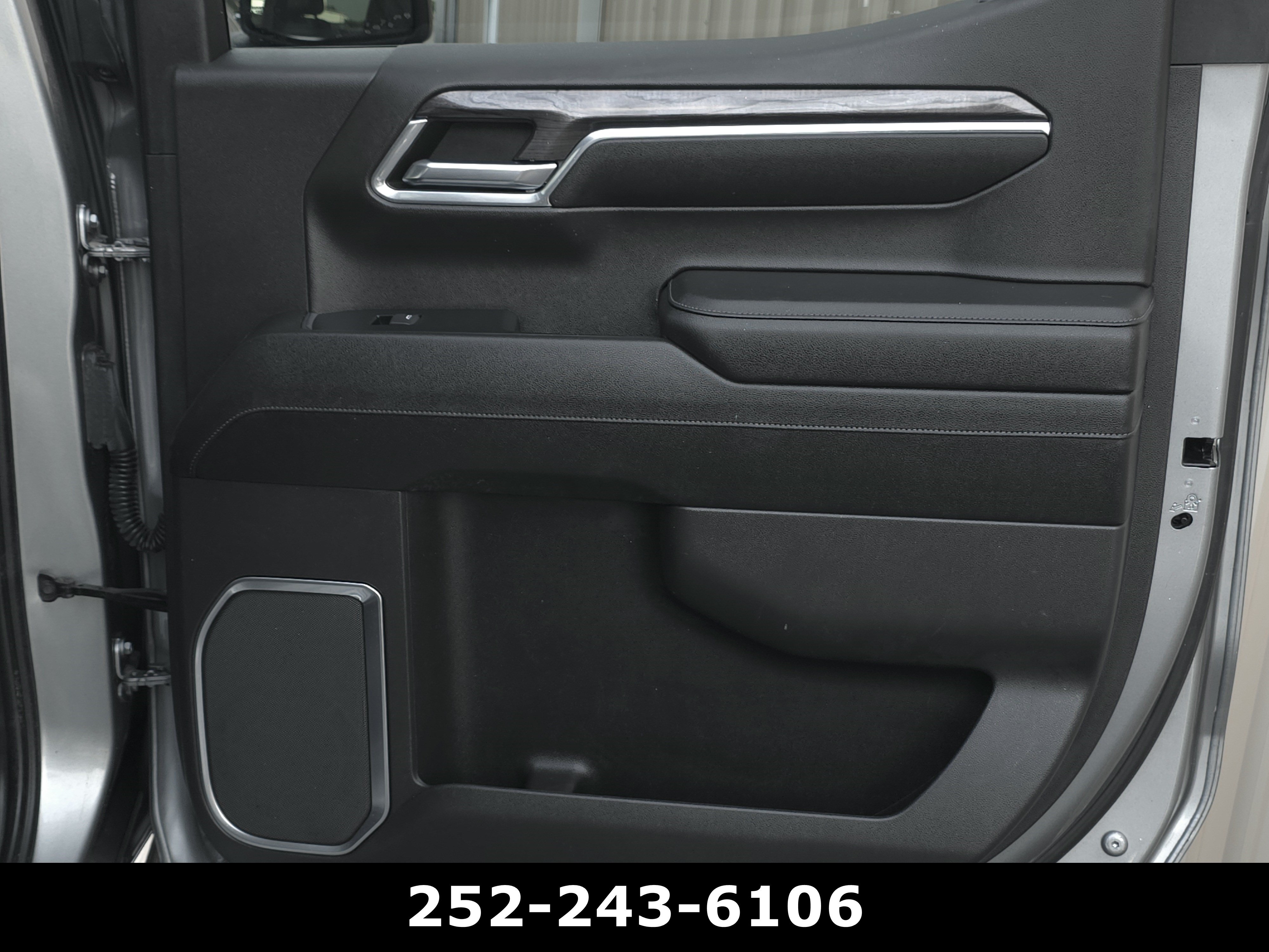 Used 2023 Chevrolet Silverado 1500 LTZ w/ LTZ Premium Package AWD/4WD image 38
