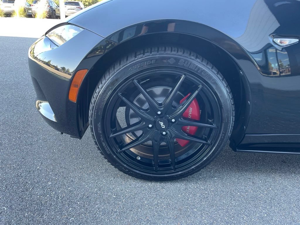 Used 2019 MAZDA MX-5 Miata RF Grand Touring w/ GT-S Package RWD image 8