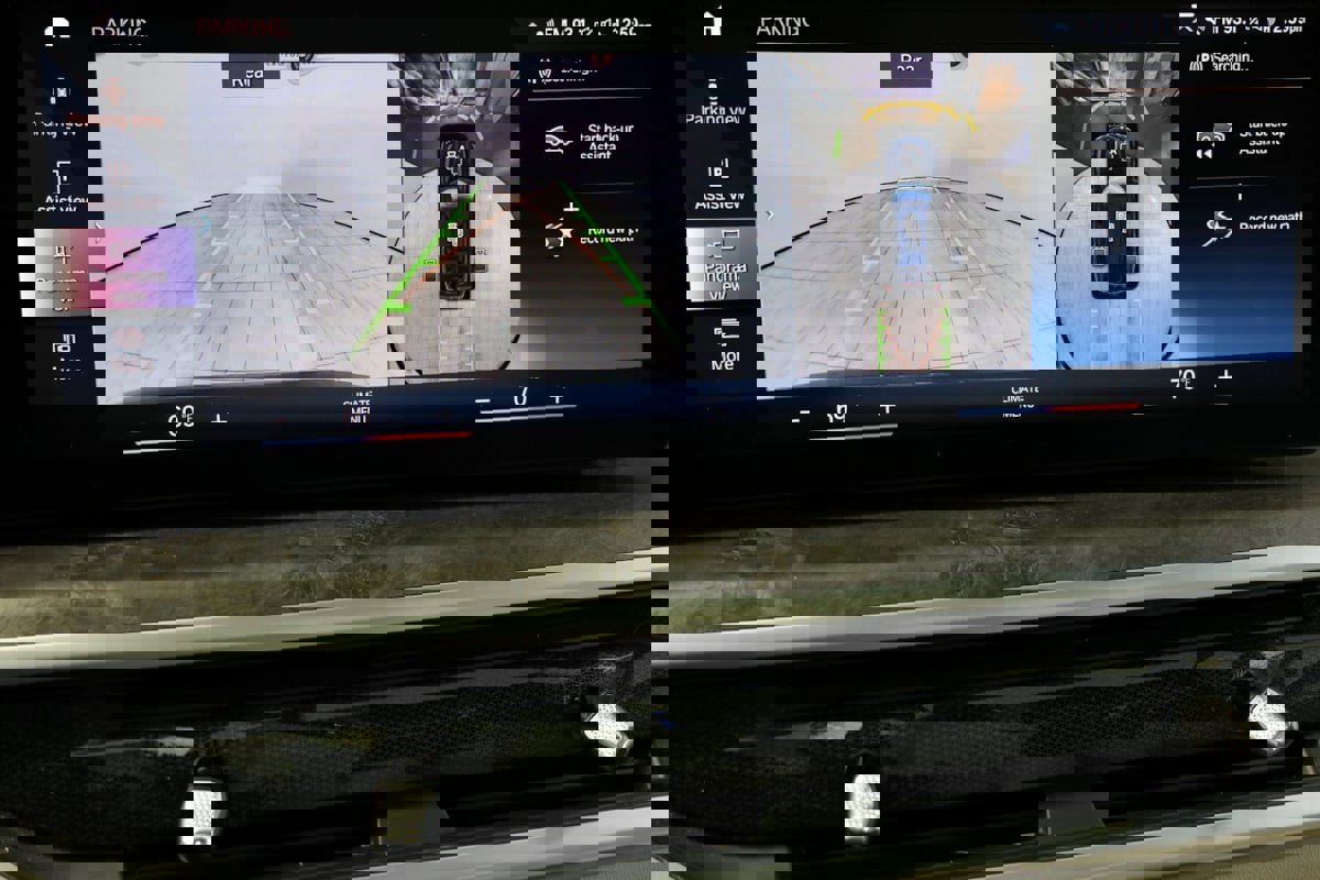 Used 2023 BMW X7 xDrive40i w/ M Sport Package image 7