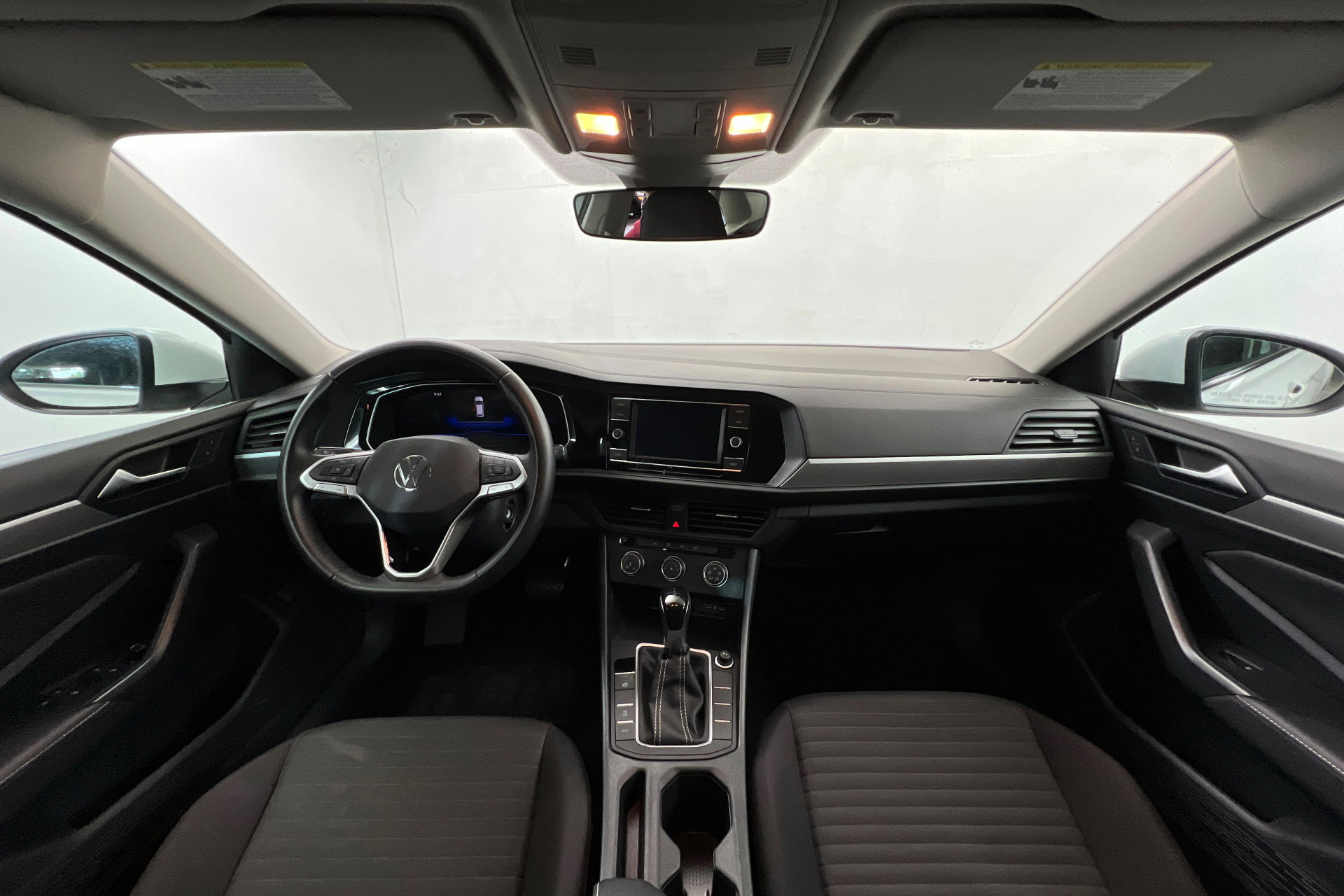 Used 2024 Volkswagen Jetta S image 9