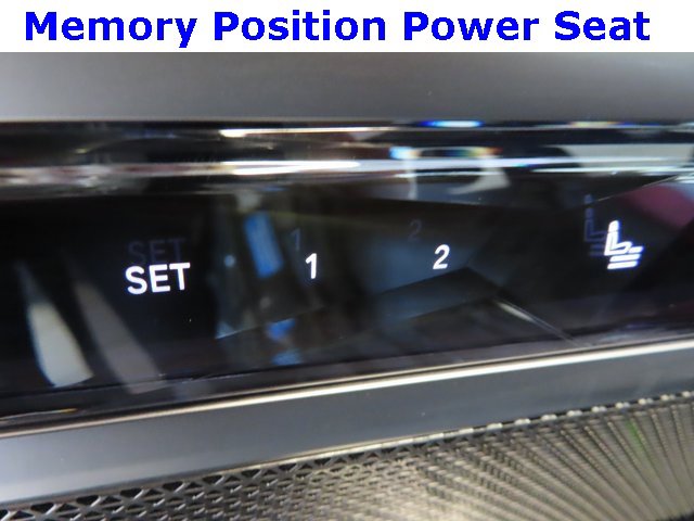 Used 2025 BMW 740i image 21