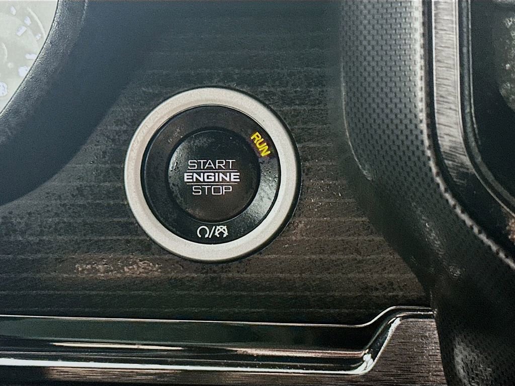 Used 2022 RAM 1500 Limited w/ Body Color Bumper Group image 28