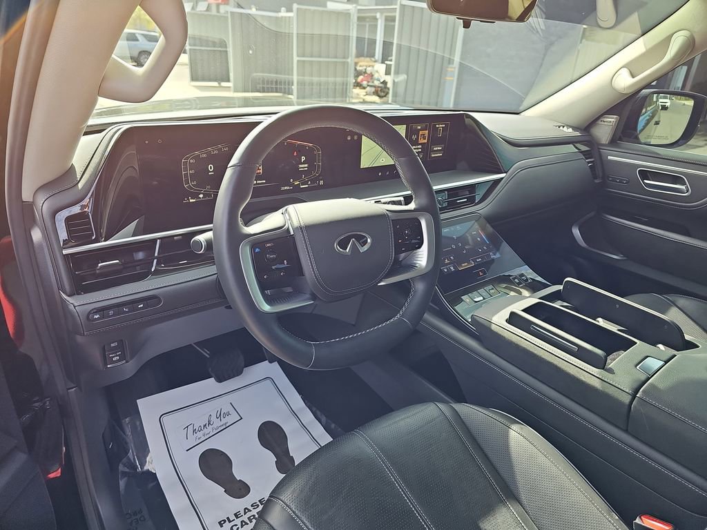 Used 2025 INFINITI QX80 Sensory image 21