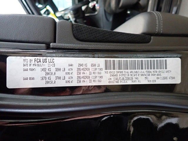 Certified 2020 Jeep Grand Cherokee SRT w/ Trailer Tow Group IV image 18