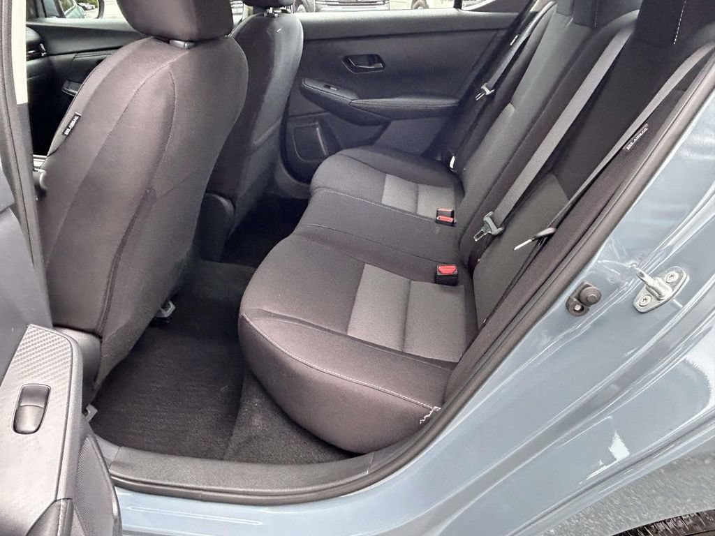 Used 2025 Nissan Sentra SV w/ All-Weather Package FWD image 10