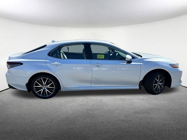 Used 2023 Toyota Camry XLE image 13
