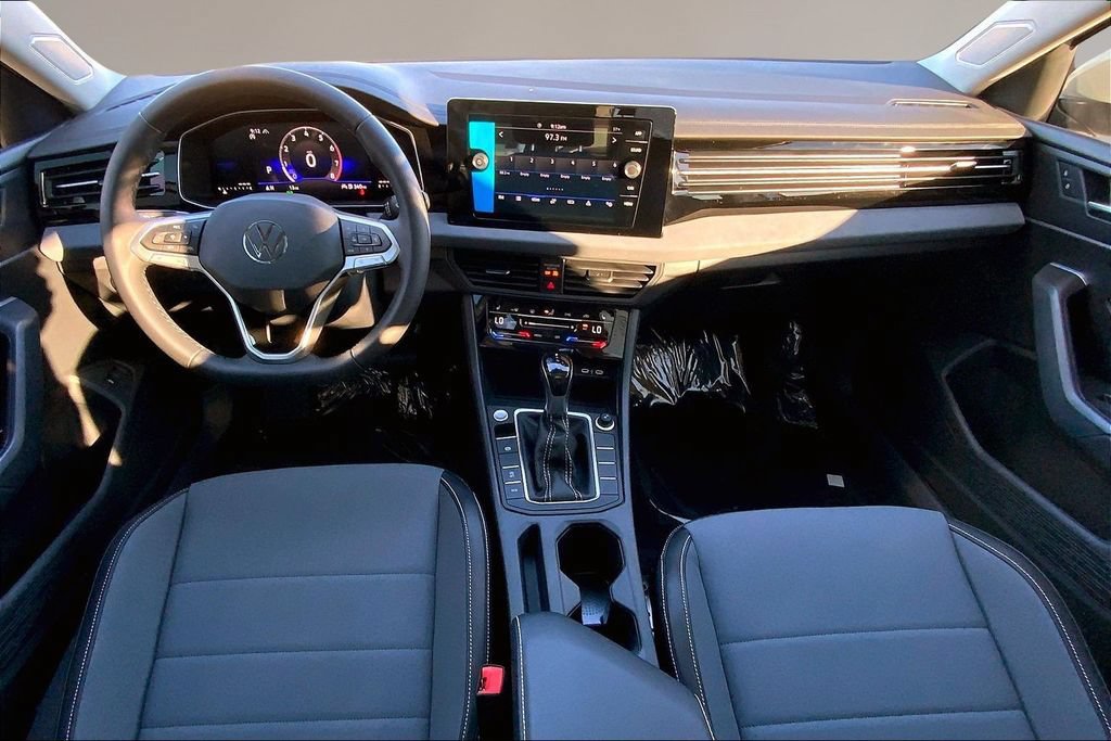 New 2026 Volkswagen Jetta SE FWD image 5