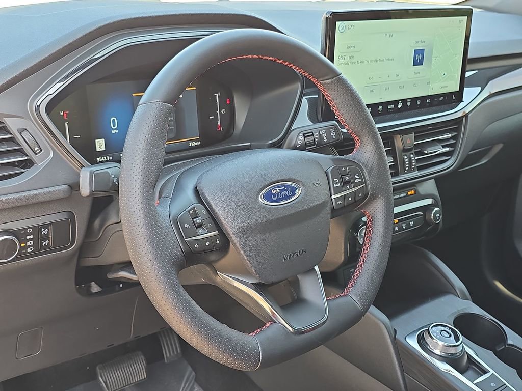 Used 2025 Ford Escape ST-Line w/ Tech Pack #1 image 14
