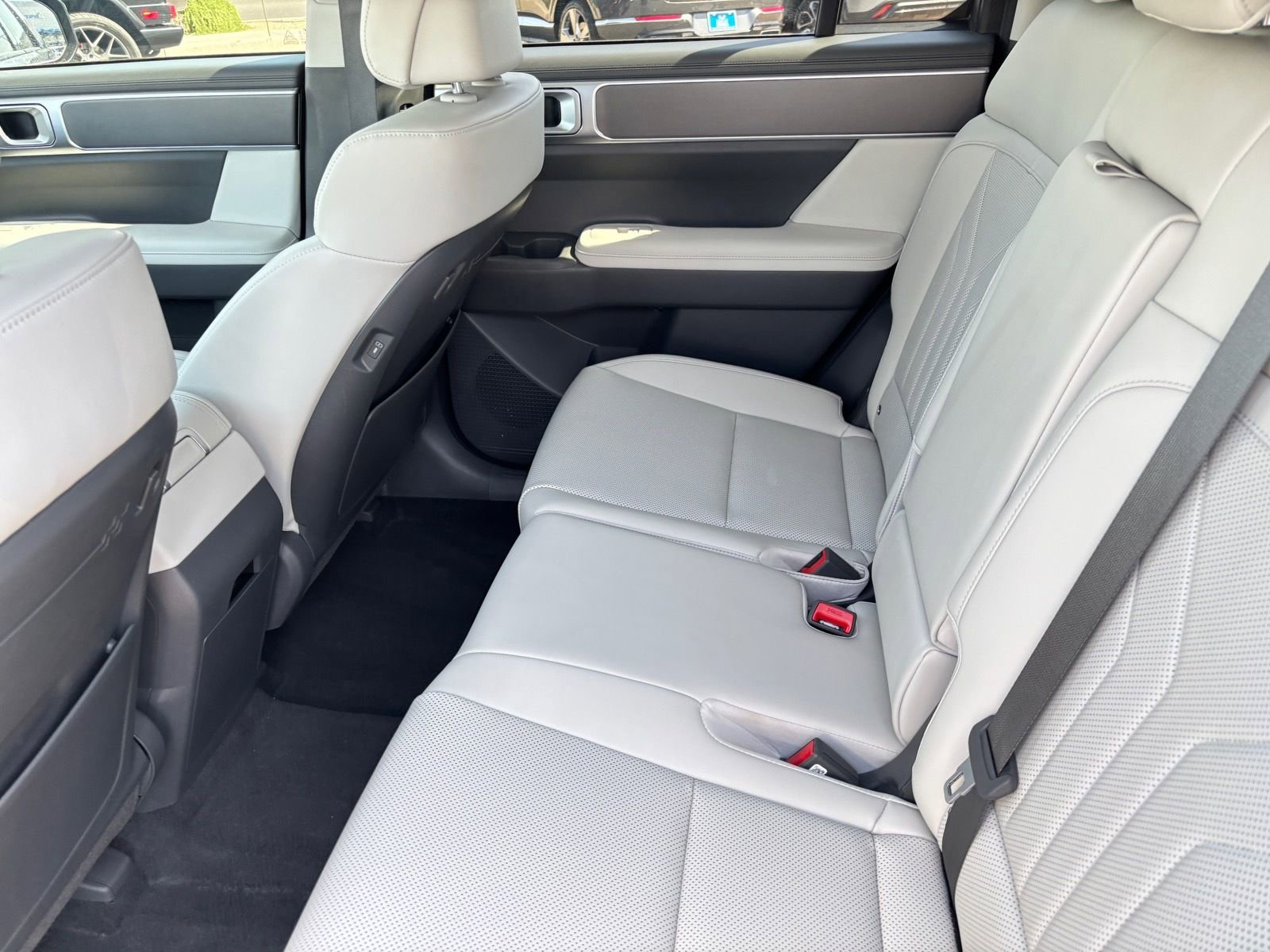 Used 2026 Hyundai Santa Fe SEL image 18