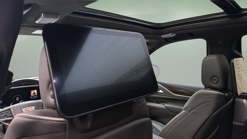 Certified 2024 Cadillac Escalade Sport Platinum w/ LPO, Floor Liner Package image 20