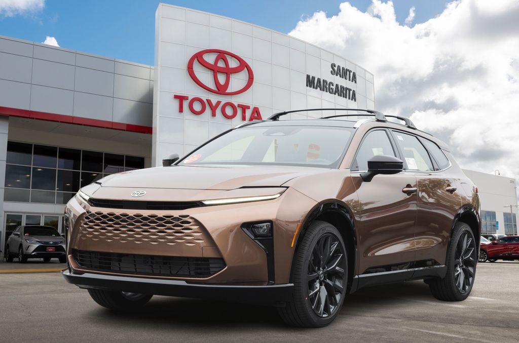 New 2026 Toyota Crown Signia image 1