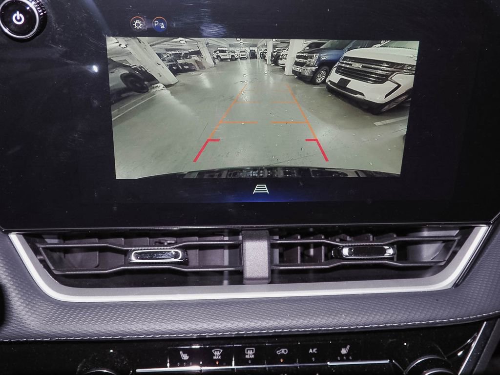 Used 2025 Chevrolet Equinox LT image 13