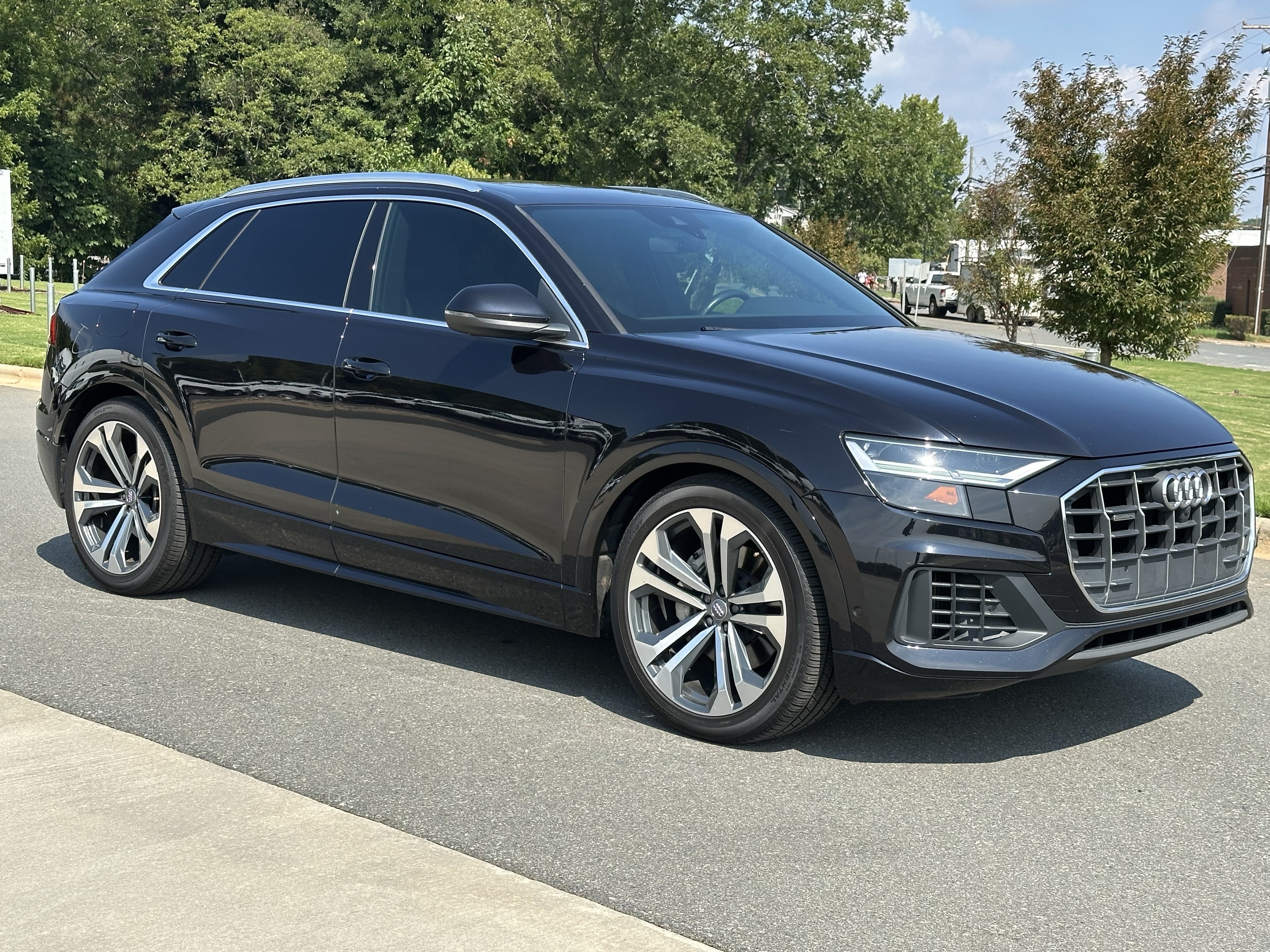 Used 2019 Audi Q8 Premium Plus AWD/4WD video 1