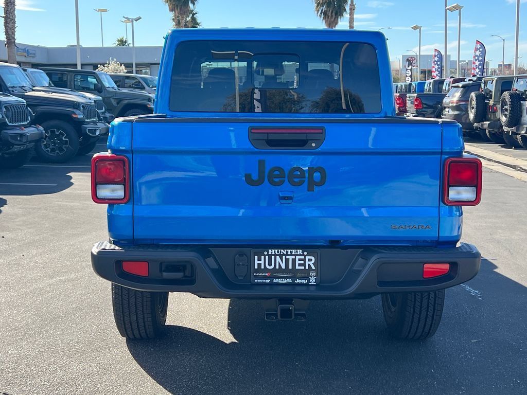 New 2026 Jeep Gladiator Sport AWD/4WD image 4