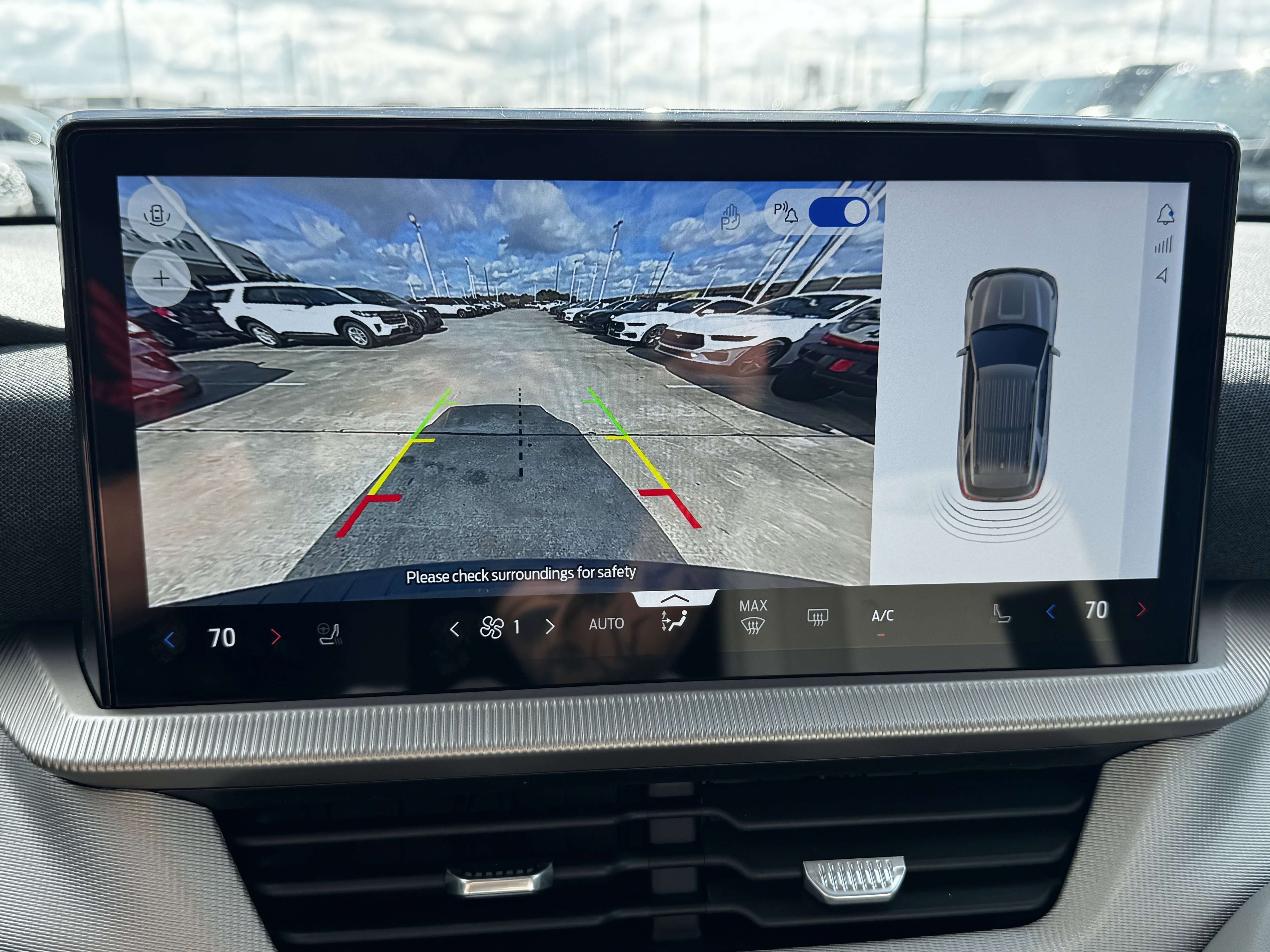 New 2026 Ford Explorer Active w/ Active Comfort Package image 18