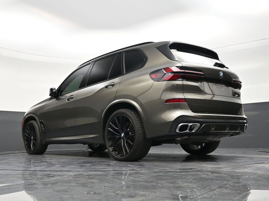 Used 2025 BMW X5 M60i image 22