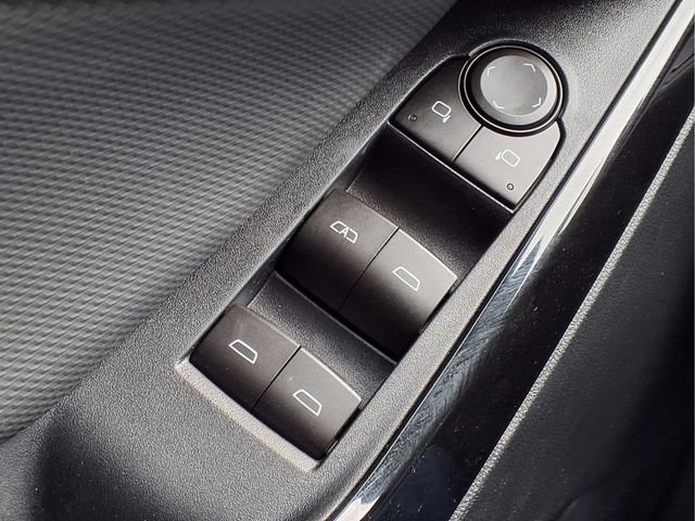 New 2026 Chevrolet Equinox LT FWD image 17