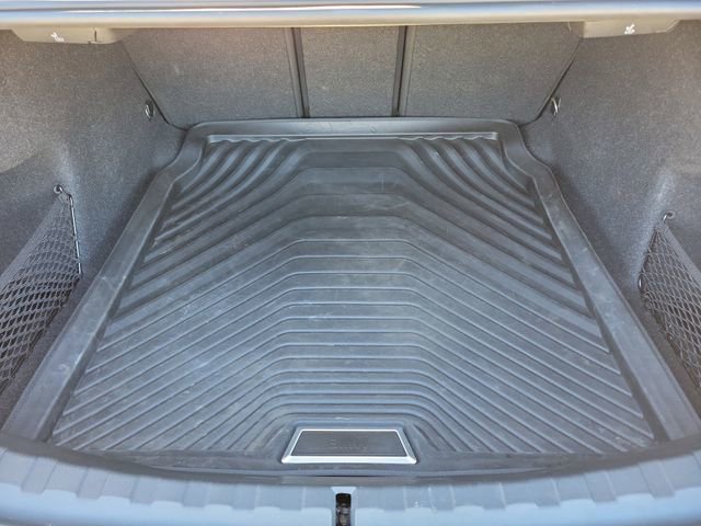 Used 2021 BMW 330i xDrive Sedan w/ Premium Package image 8