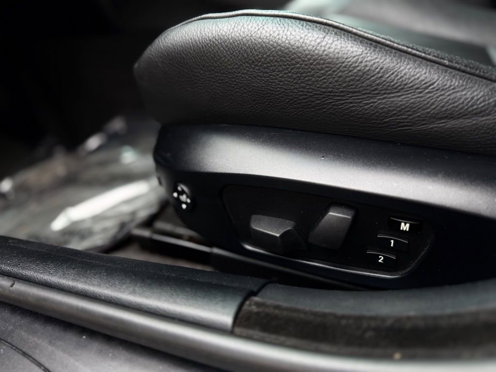 Used 2006 BMW 330xi Sedan image 46