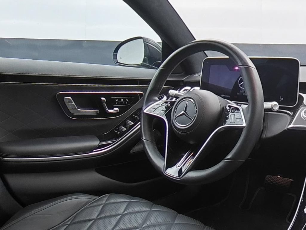 Used 2024 Mercedes-Benz S 580 4MATIC Sedan image 19