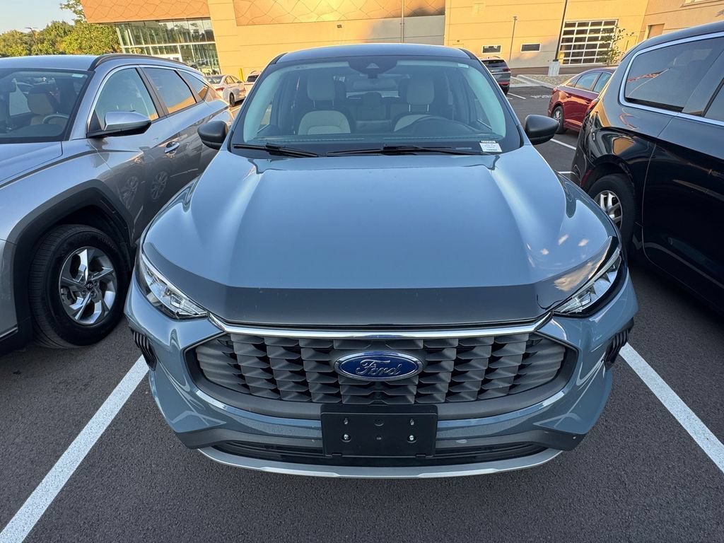 Used 2024 Ford Escape Active AWD/4WD image 6