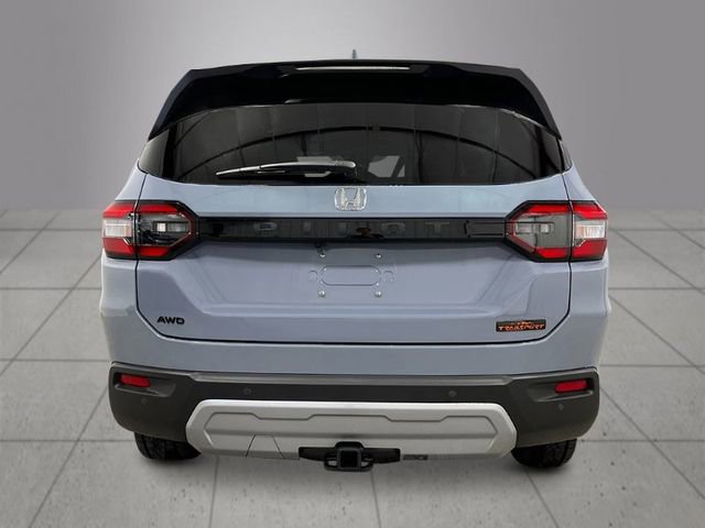 New 2025 Honda Pilot TrailSport image 4