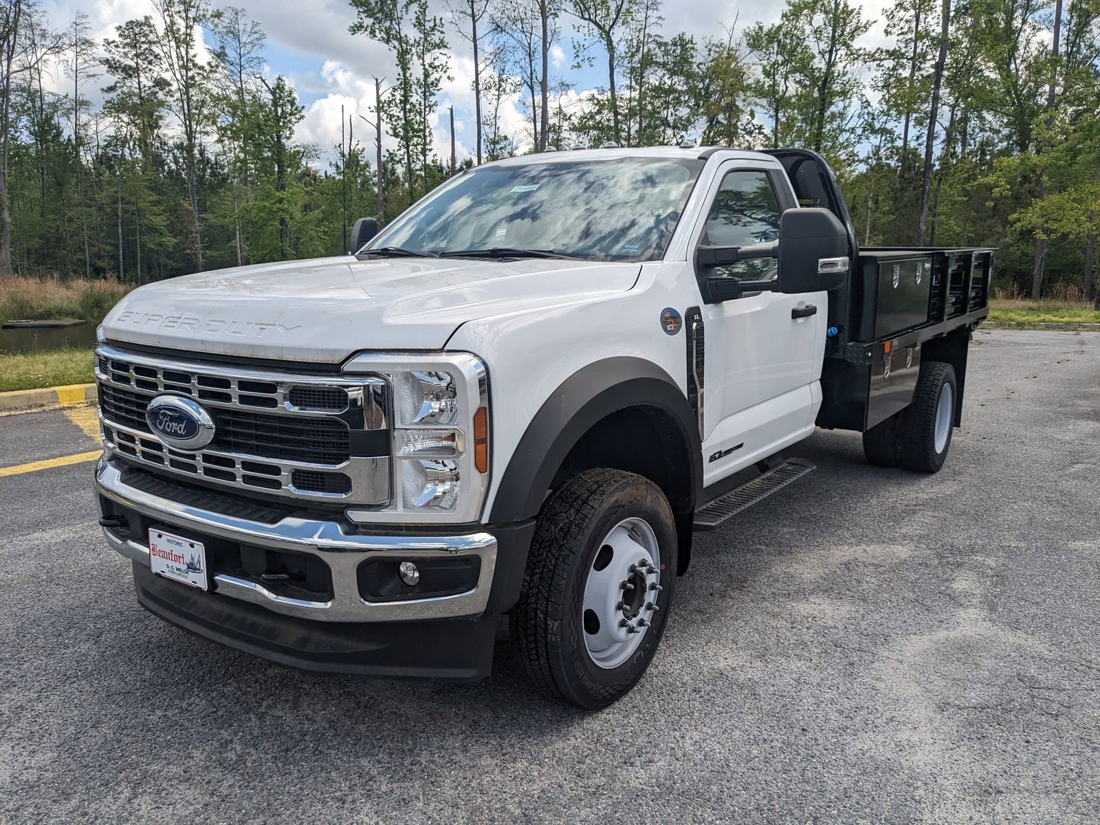 New 2024 Ford F550 2WD Regular Cab Super Duty image 9