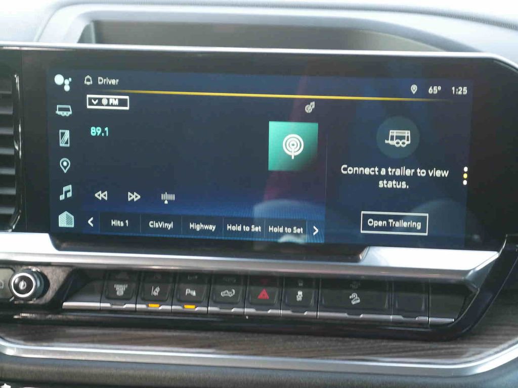 Used 2025 Chevrolet Silverado 3500 LT image 6