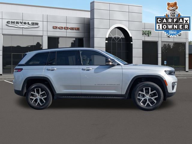 Used 2025 Jeep Grand Cherokee Limited image 2