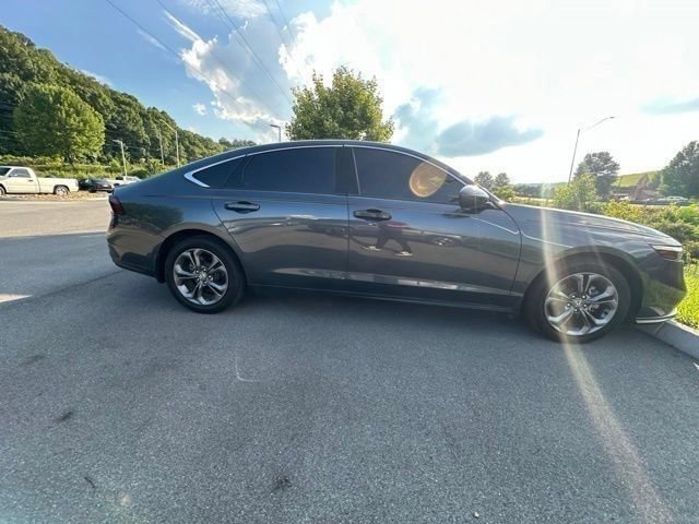 Used 2023 Honda Accord EX image 15
