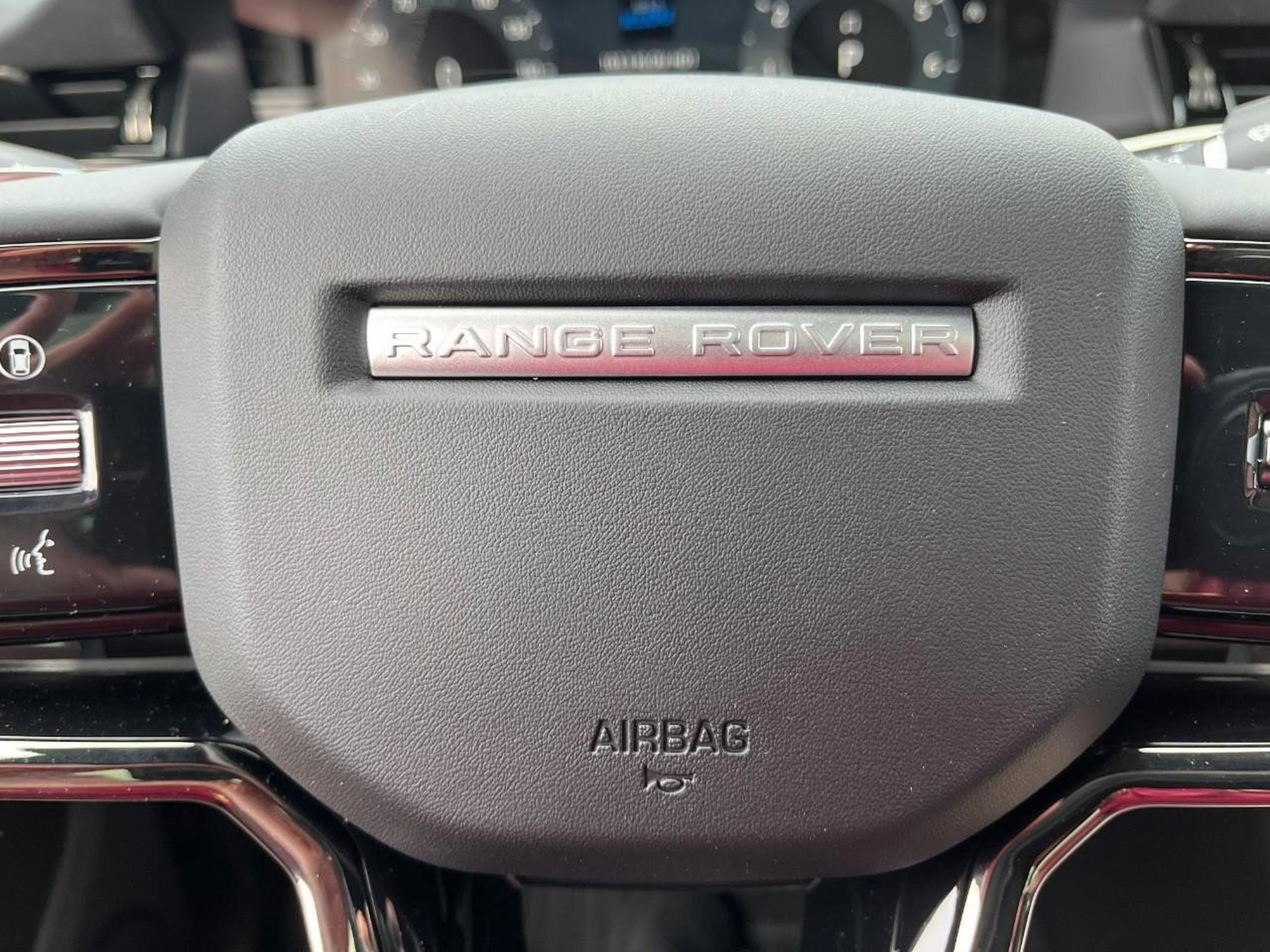 Used 2026 Land Rover Range Rover Evoque S image 23