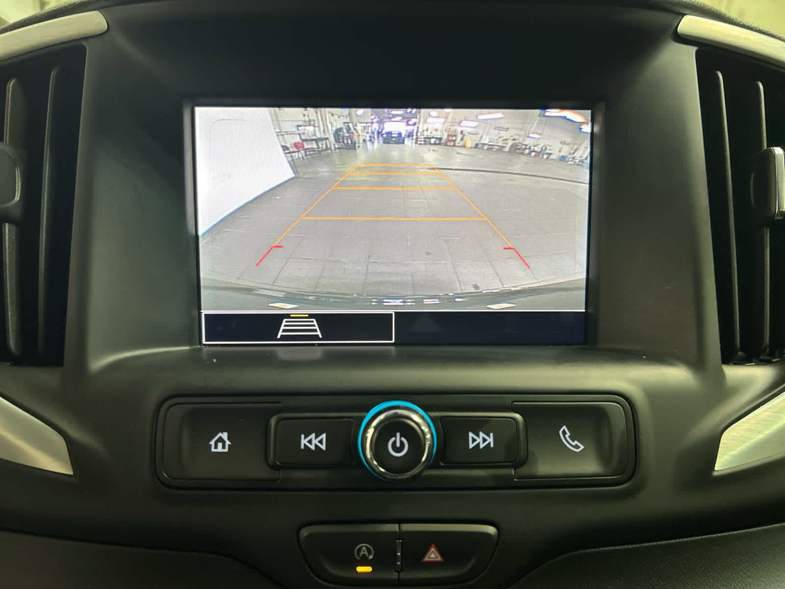 Used 2023 GMC Terrain SLE FWD image 5