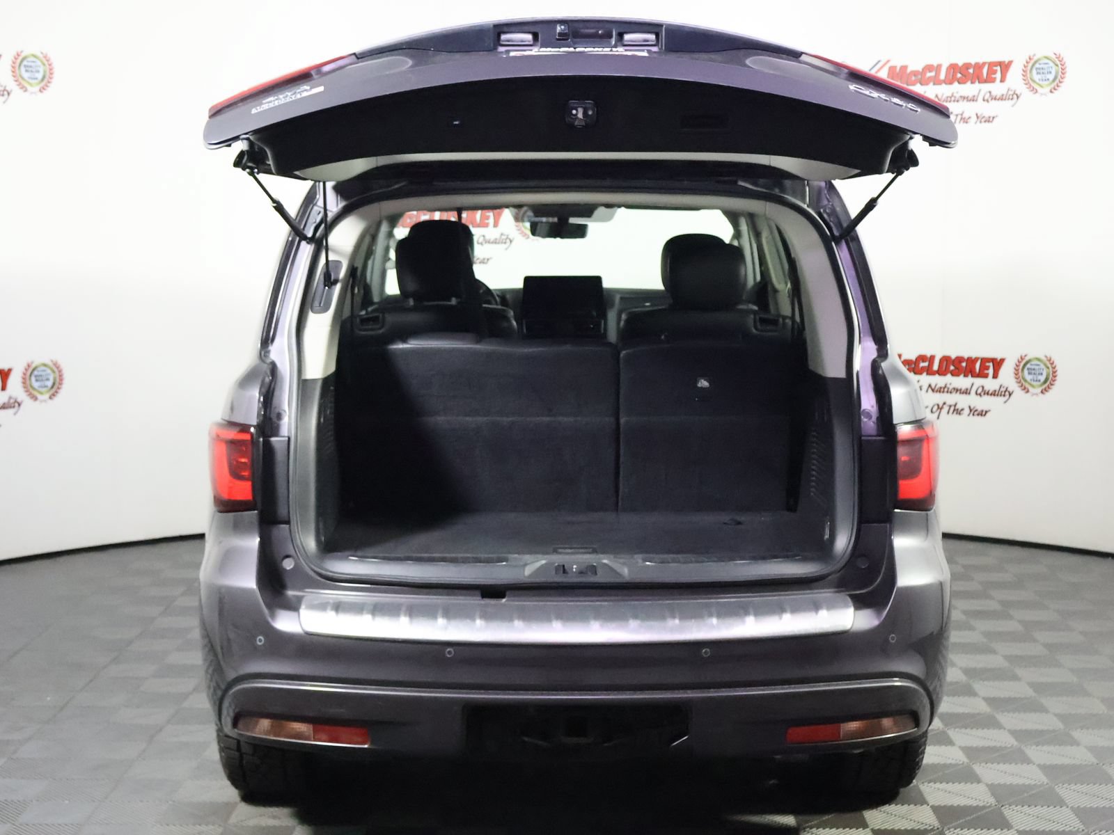 Used 2024 INFINITI QX80 Luxe AWD/4WD image 11