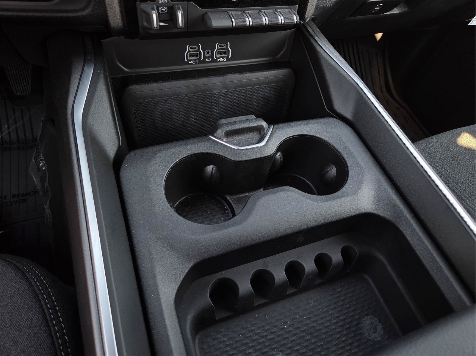 New 2026 RAM 2500 Big Horn AWD/4WD image 10