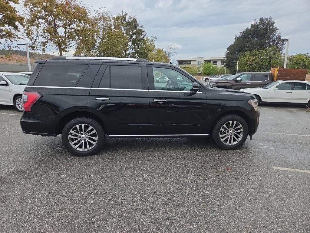 Used 2018 Ford Expedition Limited w/ Equipment Group 301A AWD/4WD image 6