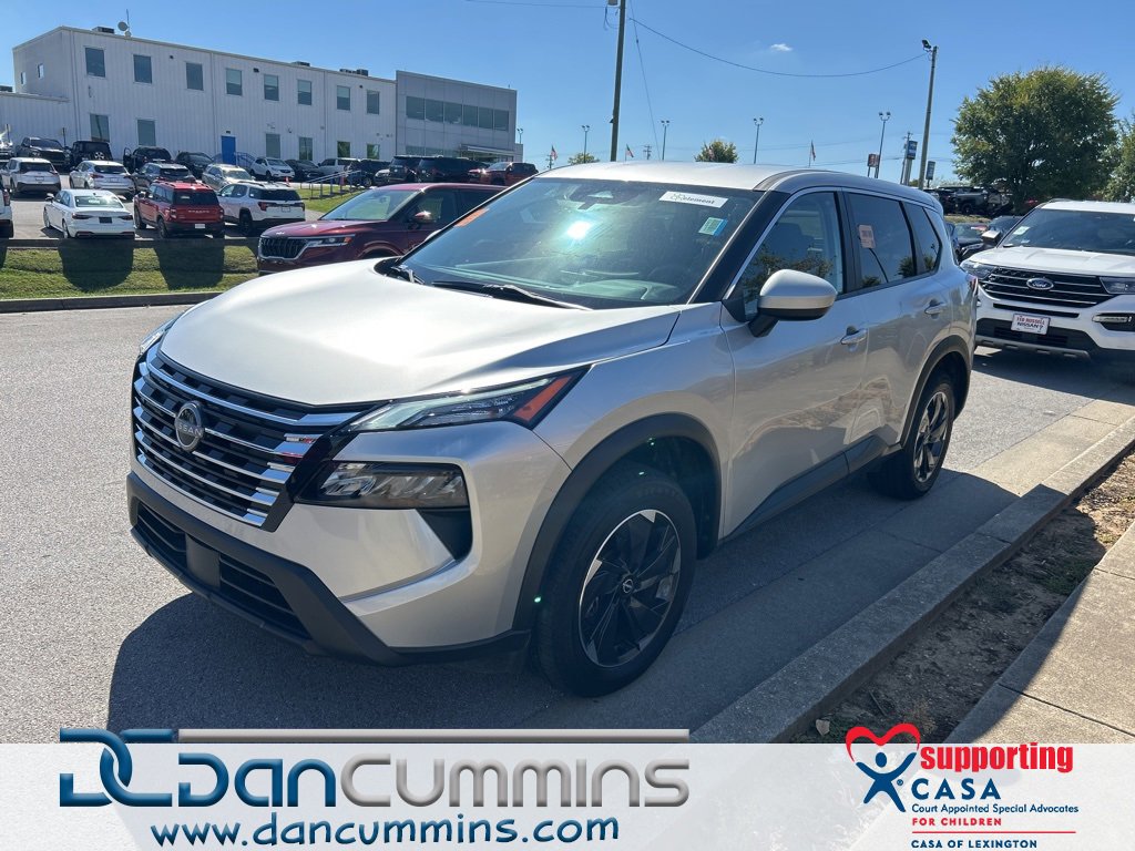 Used 2024 Nissan Rogue SV