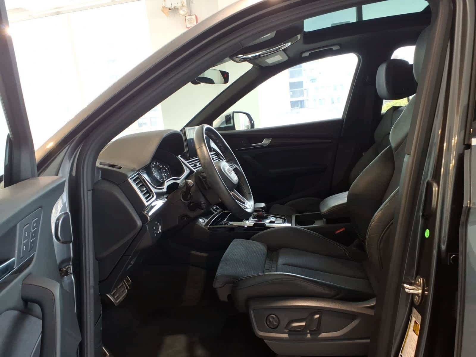 Used 2023 Audi SQ5 Premium w/ Convenience Package AWD/4WD image 17