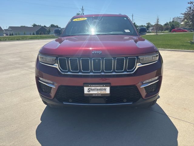 Used 2023 Jeep Grand Cherokee Limited w/ Luxury Tech Group II AWD/4WD image 37