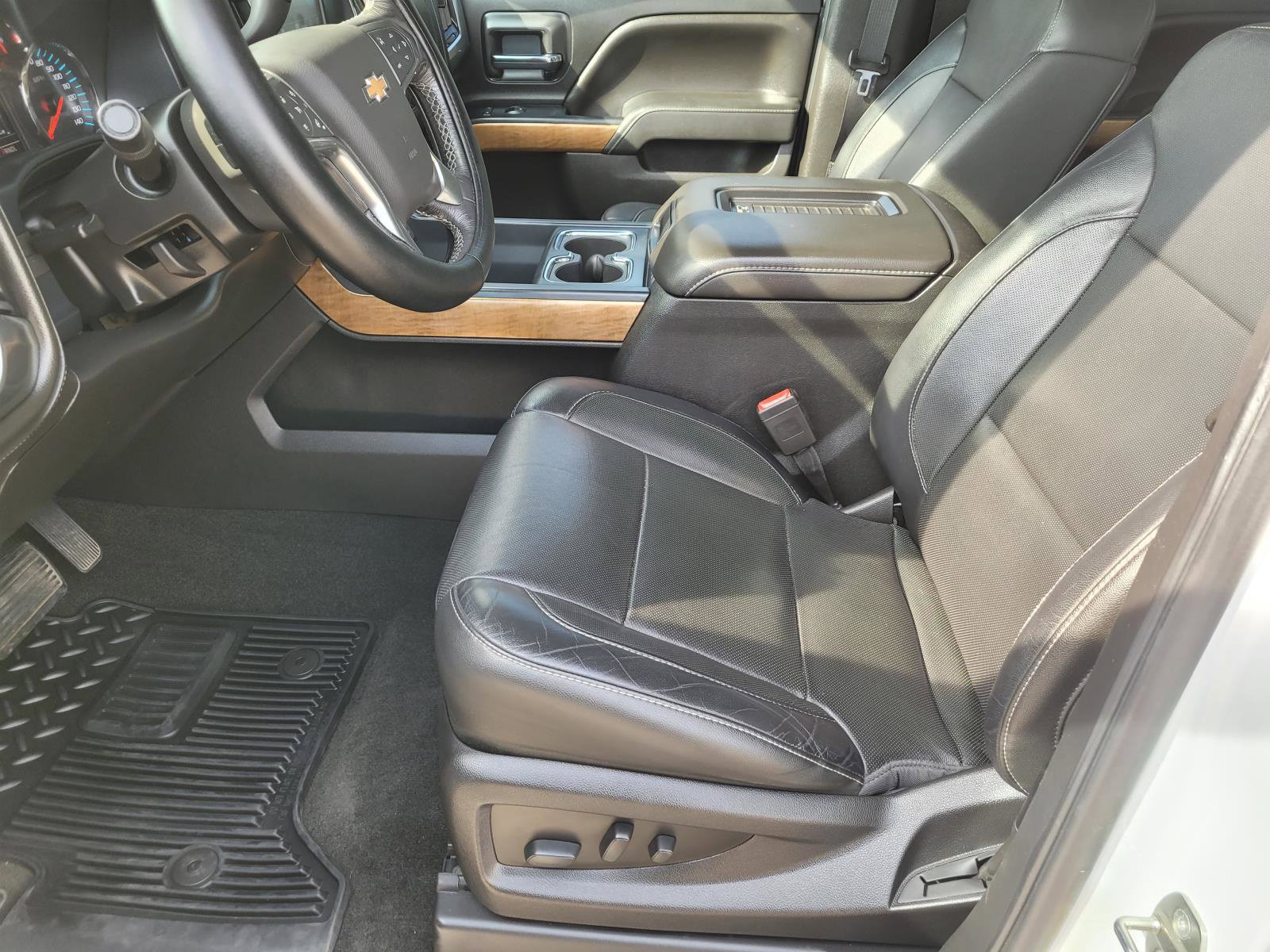 Used 2018 Chevrolet Silverado 1500 LTZ w/ Texas Edition AWD/4WD image 23