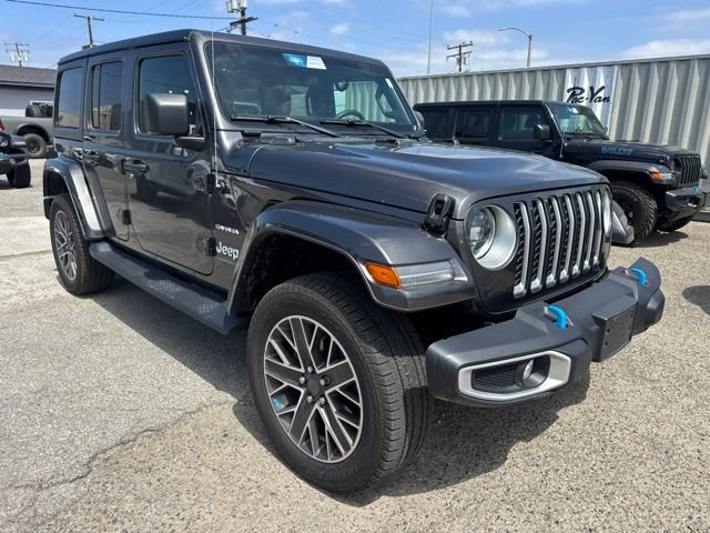 Used 2023 Jeep Wrangler Unlimited Sahara w/ Cold Weather Group AWD/4WD image 3