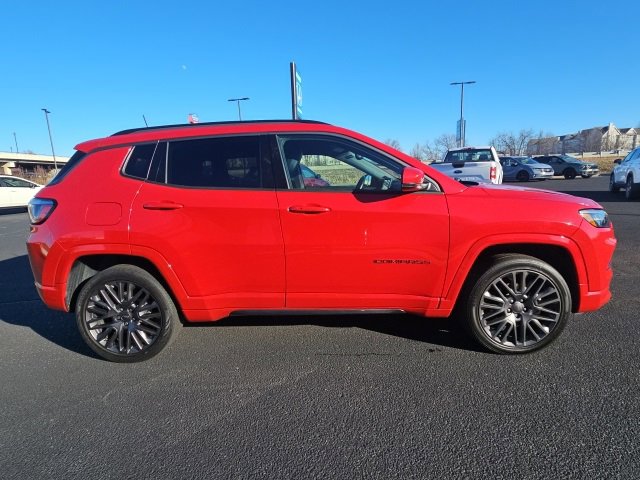 Used 2022 Jeep Compass Limited image 4
