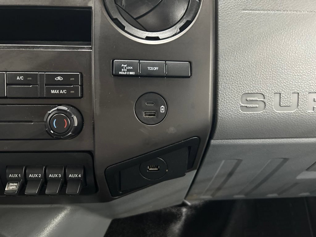 Certified 2022 Ford F750 2WD Regular Cab Super Duty image 17