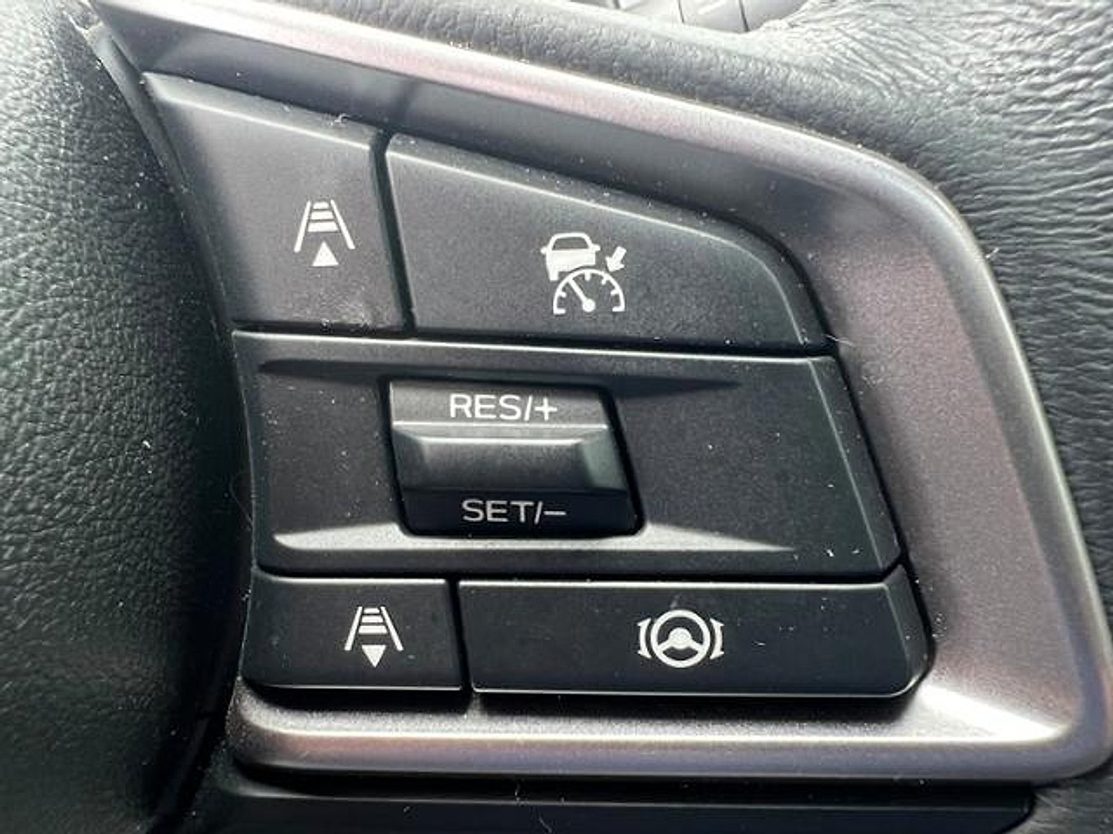 Certified 2025 Subaru Outback Premium w/ Popular Package #1A AWD/4WD image 22